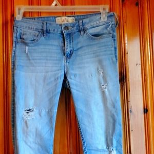 Hollister jeans w28 L31. 7R.